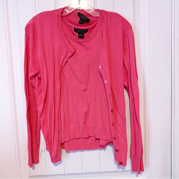 August Silk Coral Twinset - Picture 1 of 7